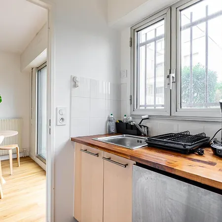 Guestready - Sunlit Sanctuary With A Courtyard *